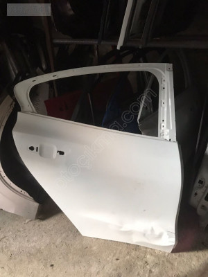 2019-25 FORD FOCUS SAĞ ARKA KAPI ORJ ÇIKMA TEK NOKTA BEYAZ