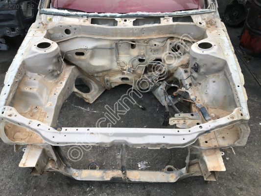 TOYOTA COROLLA KESME ÖN PANEL  AE101