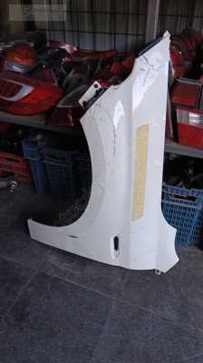 Fiat Egea sol ön çamurluk orijinal