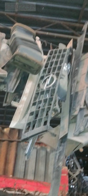 Opel ascona ön tampon ızgarası