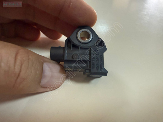PEUGEOT 2008/3008 RİFTER BERLİNGO COMBO DARBE SENSÖRÜ 9852080480