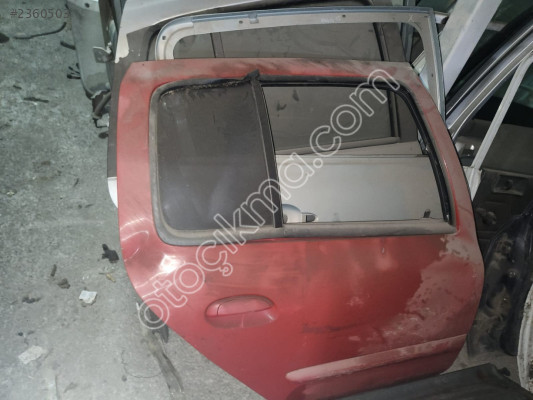RENAULT CLİO ORJİNAL ÇIKMA sağ arka kapı