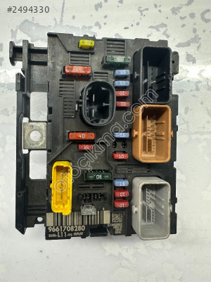 9661708280 PEUGEOT 207-CITROEN C3 ÇIKMA SİGORTA KUTUSU