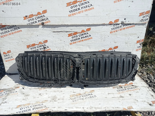 BMW 5 SERİSİ G30 ÖN TAMPON IZGARASI - PANJUR ÇIKMA ORJİNAL