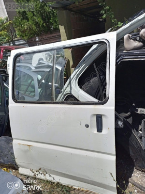 MITSUBISHI L300 SAĞ ARKA SÜRGÜLÜ KAPI ORIJINAL ÇIKMA