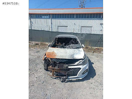 HYUNDAİ İ20 2019 MODEL ÖN AMORTİSÖRLER SÖKME