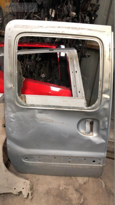 kangoo sağ sürgülü kapı ve tüm çıkma parçalar