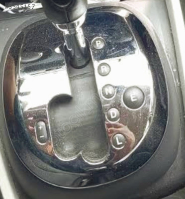 Fiat Albea otomatik vites kolu toz lastiği