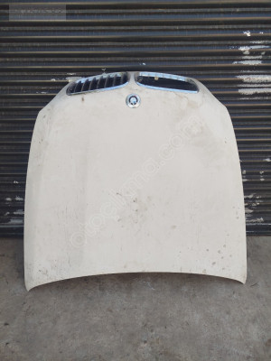 BMW X6 ön kaput