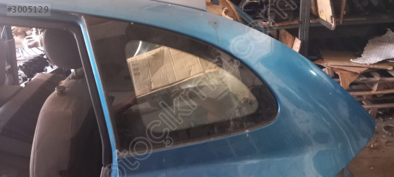 Çıkma kia rio sol arka kelebek cam