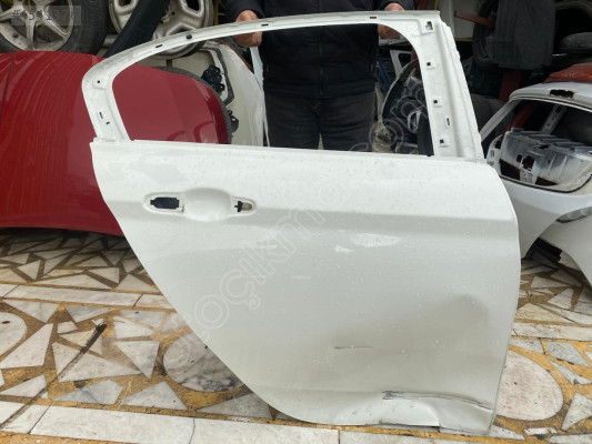 FİAT EGEA ÇIKMA SAĞ ARKA KAPI ORJİNAL