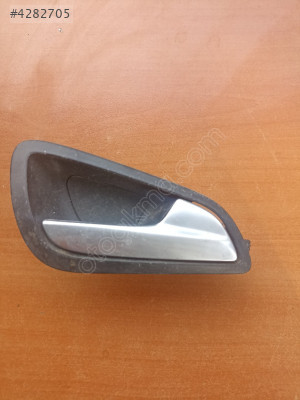 Ford Focus 3 Sağ Ön İç Açma Kolu