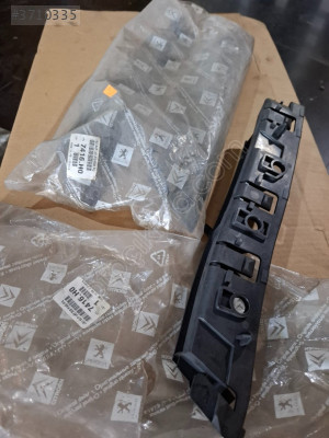 Citreon C5 X7 tampon braket ön tk 7416H0