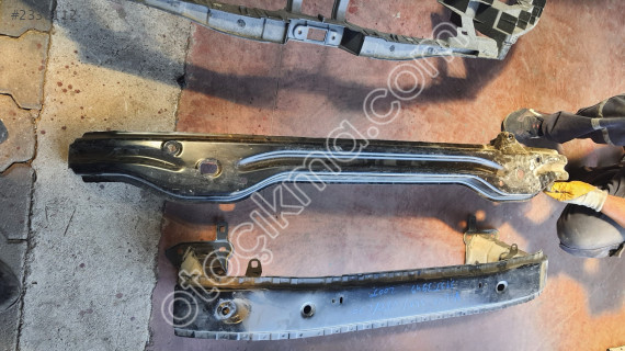 Vw AMAROK ÖN TAMPON DEMİRİ SİFİR YENİ ORJİNAL