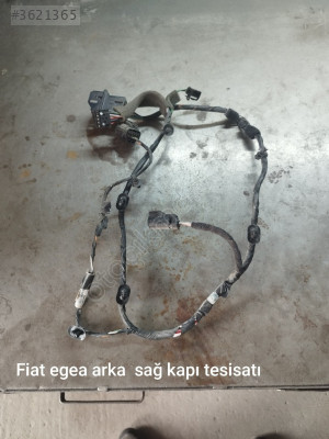 Fiat egea arka sağ kapı tesisatı