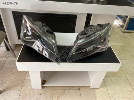 SEAT LEON SAĞ SOL ÖN FAR