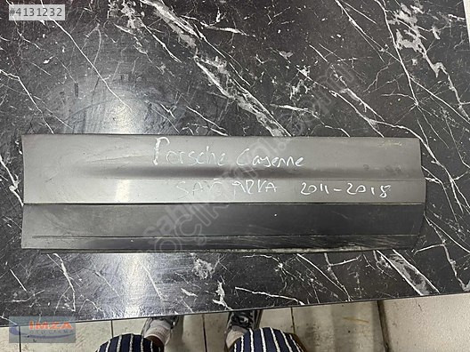 7P5839788G PORSCHE CAYENNE SAĞ ARKA KAPI BANDI ORİJİNAL ÇIKMA