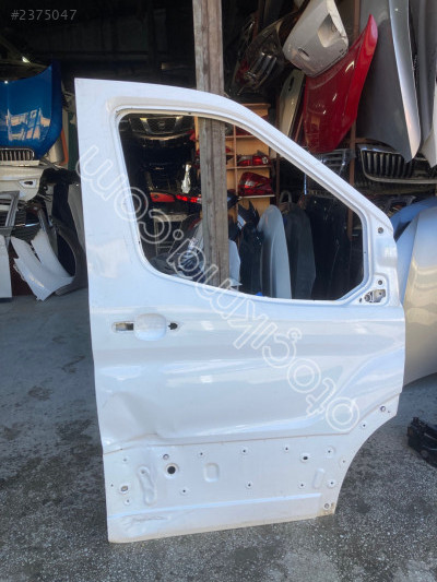 FORD TRANSİT SAĞ KAPI