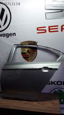 VW Passat B8 Sol Arka Kapı Çıkma - Gri Renk