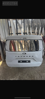 2025 Tourneo Courier bagaj kapağı