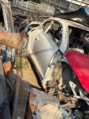 Wolksvogen Scirocco sağ sol ön kapı