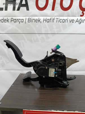 Renault Latitude Gaz Pedalı