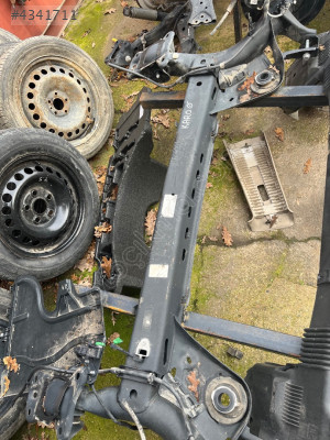 SKODA KAROQ ARKA DİNGİL