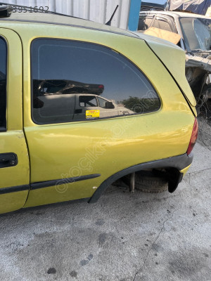 Corsa b arka kelebek camı çamurluk tek kapı