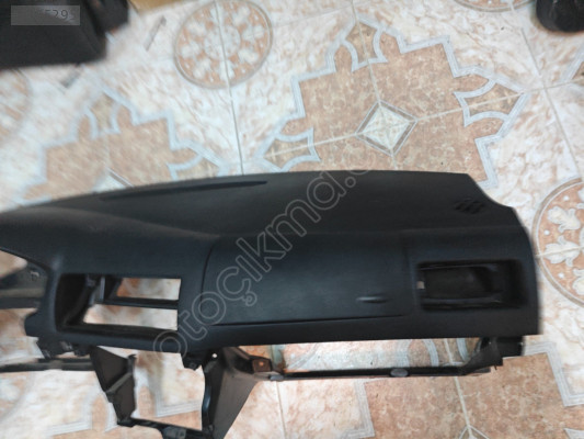 Golf 4 ve Bora için ön göğüs