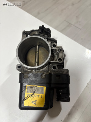 BMW M54 GAZ KELEBEĞİ 1 439383