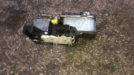 2003-2006 FORD TRANSIT SOL ÖN KAPI KİLİDİ