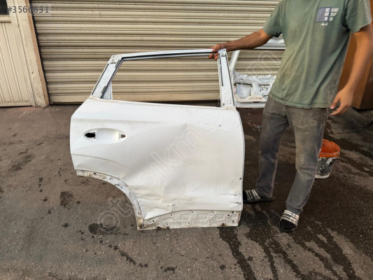 CHERY OMADA 5 BEYAZ SAĞ ARKA KAPI ORJINAL