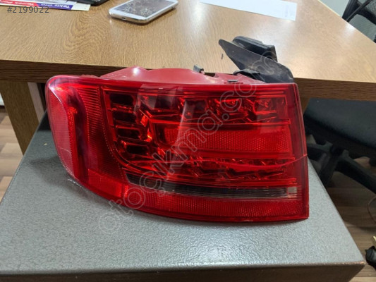 AUDİ A4 LEDLİ DIŞ SOL STOP ÇIKMA ORJİNAL PARÇALAR