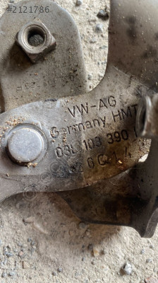 03L103390 vw cay motor askı demiri