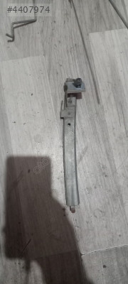 Mitsubishi Carisma sağ ön kapı fitil demiri