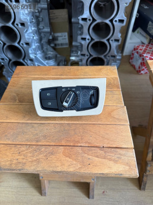 BMW F30 FAR DÜĞMESİ