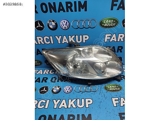 TOYOTA AURİ SAĞ ÖN FAR