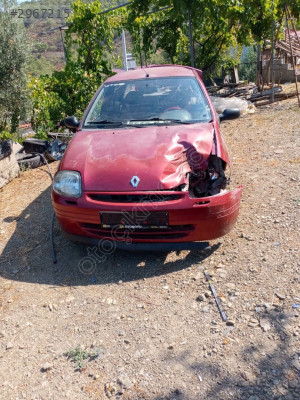Renault Clio 1.4 benzinli RNA