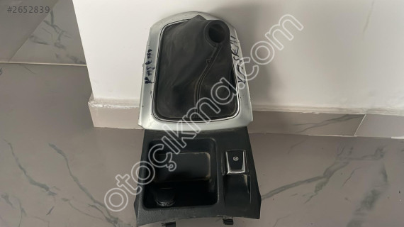 2012-17MODEL NİSSAN QASHQAİ HATASIZ ORJ ÇIKMA  VİTES KONSOLU