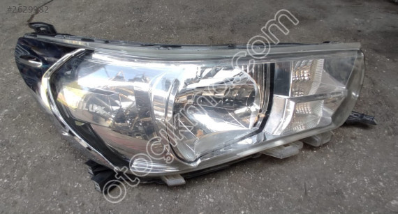 2016-2018 Toyota Hilux Çıkma Yedek Sağ/Sol Far