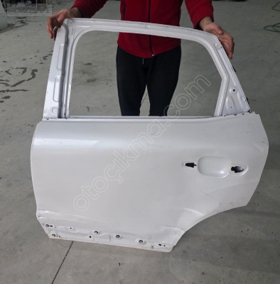 CİTROEN C4X BEYAZ SOL ARKA KAPI ORJINAL