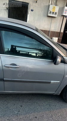 Renault megan 2 sağ ön kapı
