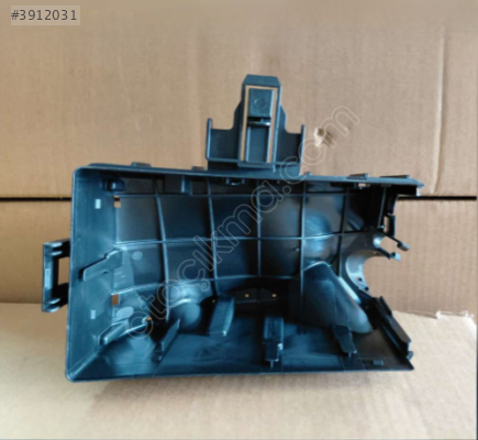 VW GOLF 7 2012-2020 SİGORTA KUTUSU ALT AYAĞI OEM 5Q090731A