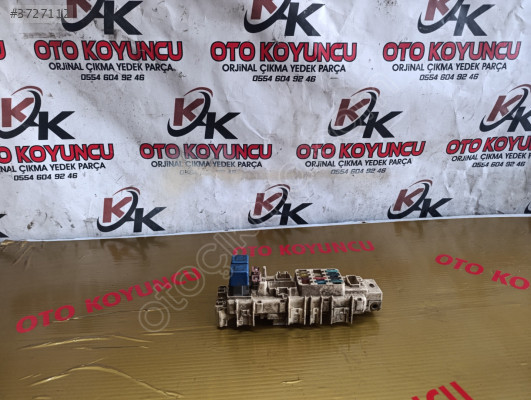 TOYOTA COROLLA 1.6 SİGORTA KUTUSU ORİJİNAL ÇIKMA