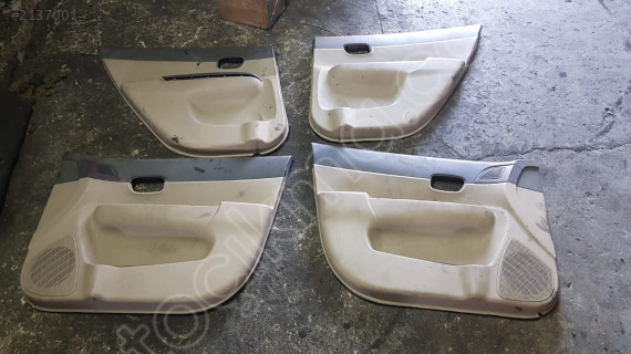 Hyundai Accent Era Kapı Döşemesi Takım çıkma