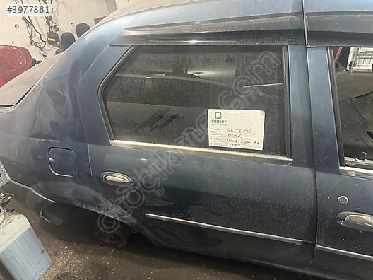 DACİA LOGAN SAĞ ARKA KAPI ORJİNAL ÇIKMA