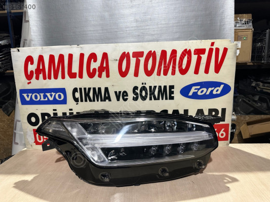 2020 Volvo xc90 sağ ön far