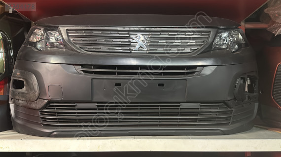 PEUGEOT RİFTER ön tampon dolu