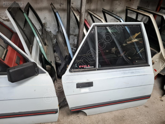 Renault 9 Broadway sağ arka kapı