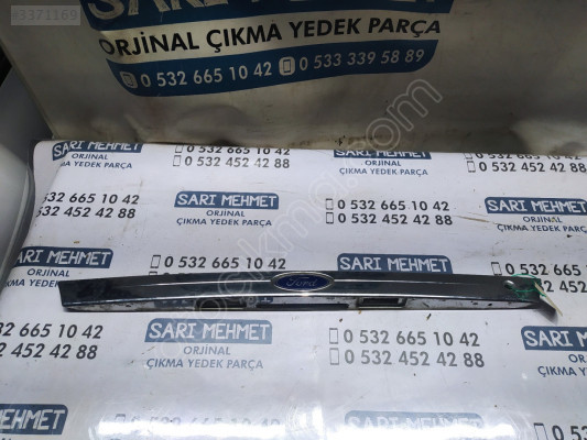 ÇIKMA FORD FOCUS 1 SW BAGAJ KAPAĞI PLAKA AYDINLATMASI